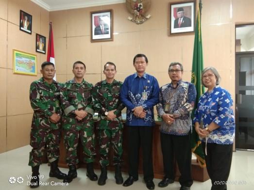Ketua PTUN Semarang beserta Panitera dan Sekretaris berkunjung ke Pengadilan Militer II-10 Semarang